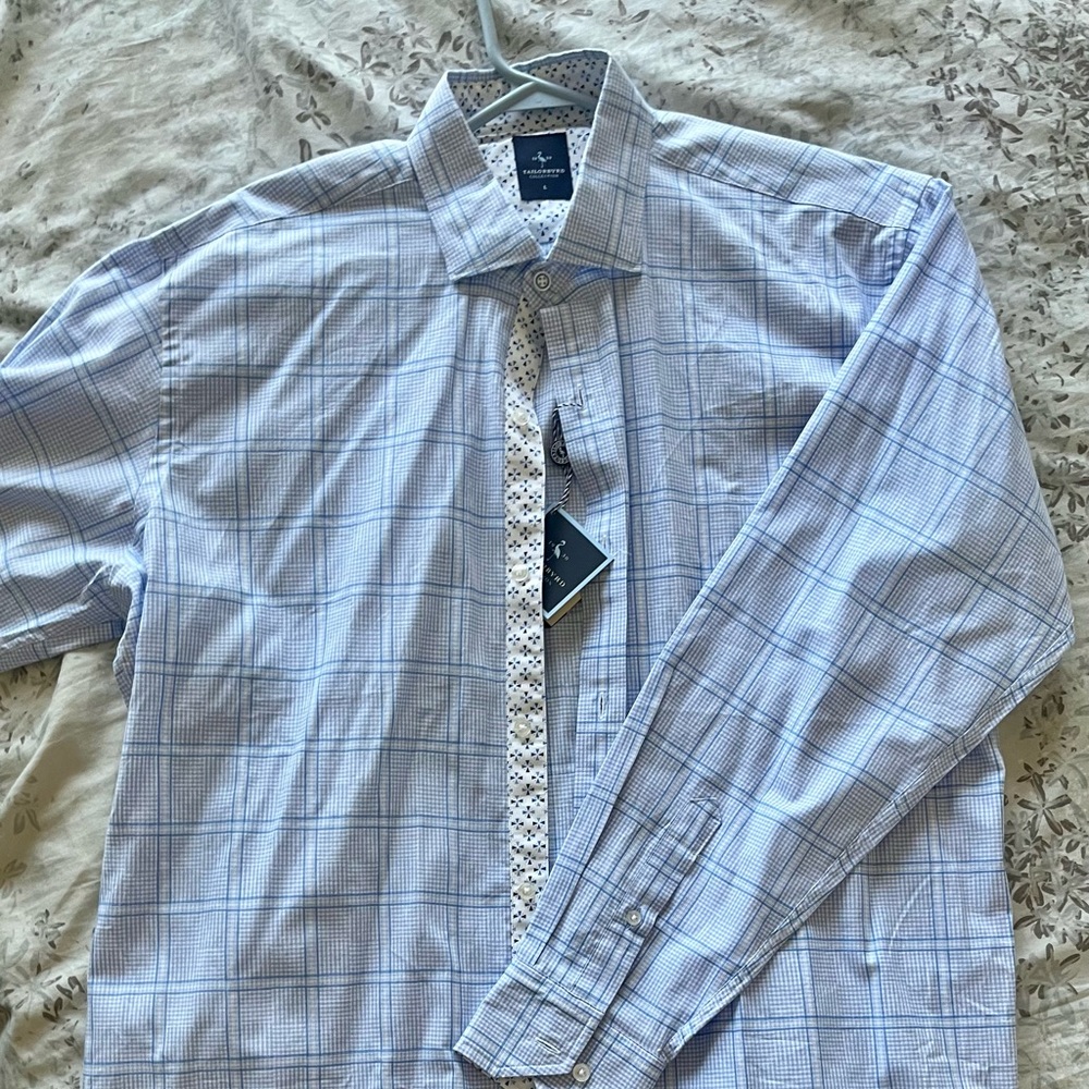 Beautiful new with labels Tailorbyrd Dress Shirt